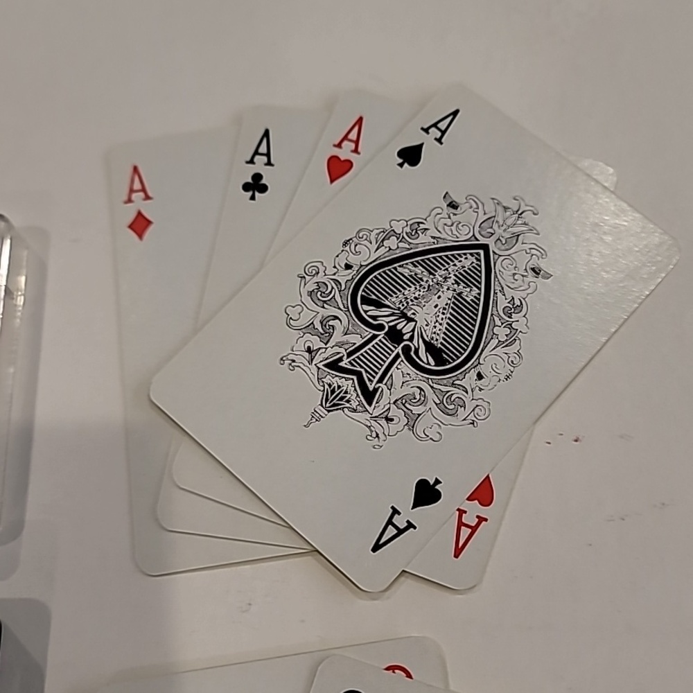 Vintage 70's Cincinnati Playing Cards In Plexi Holder - Picture 2 of 4